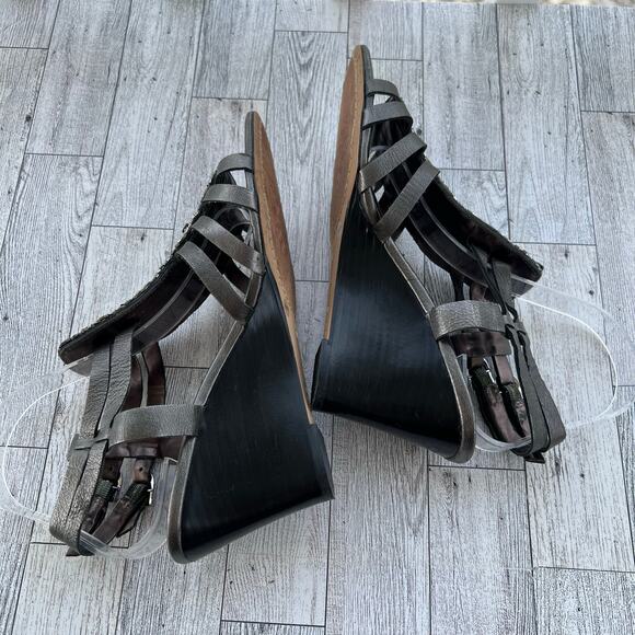 Vince Camuto Gladiator Wedge Sandals Gun Metal Embellished Size 8.5B Strappy - Picture 5 of 9